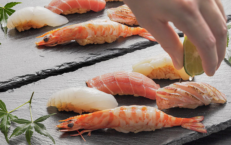 Nigiri sushi at Urara