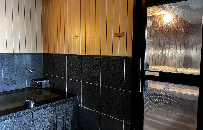 After soothing the body with the magnificent Mikawa Bay view, unwind in the sauna to promote restful sleep and recovery