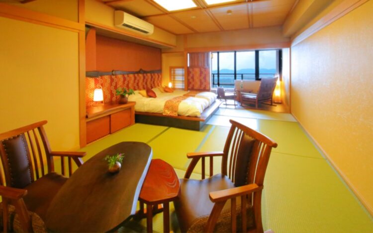 Tenyu-kaku Junior Suite with Open-Air Bath