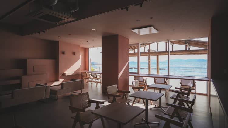 An Open Workspace and a Space to Unwind
